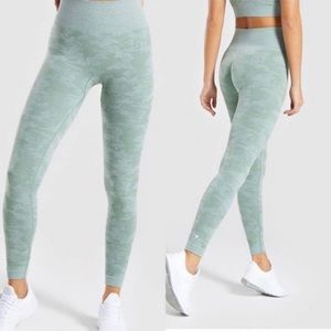 Gymshark Camo Seamless Leggings - Sage Green